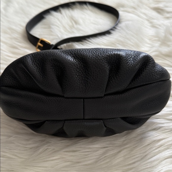 Marc by Marc Jacobs Natasha Black Leather Crossbody Bag - Picture 6 of 16